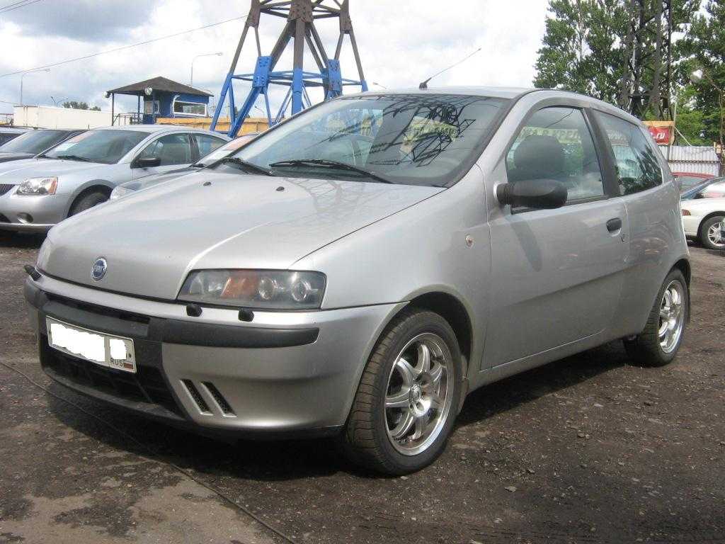 Fiat Punto 2002 photo - 3