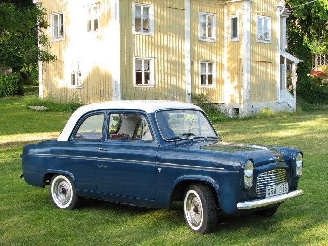 Ford Anglia 1959 photo - 9