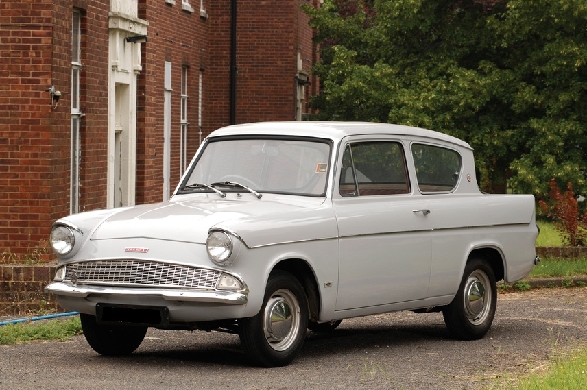 Ford Anglia 1960 photo - 1