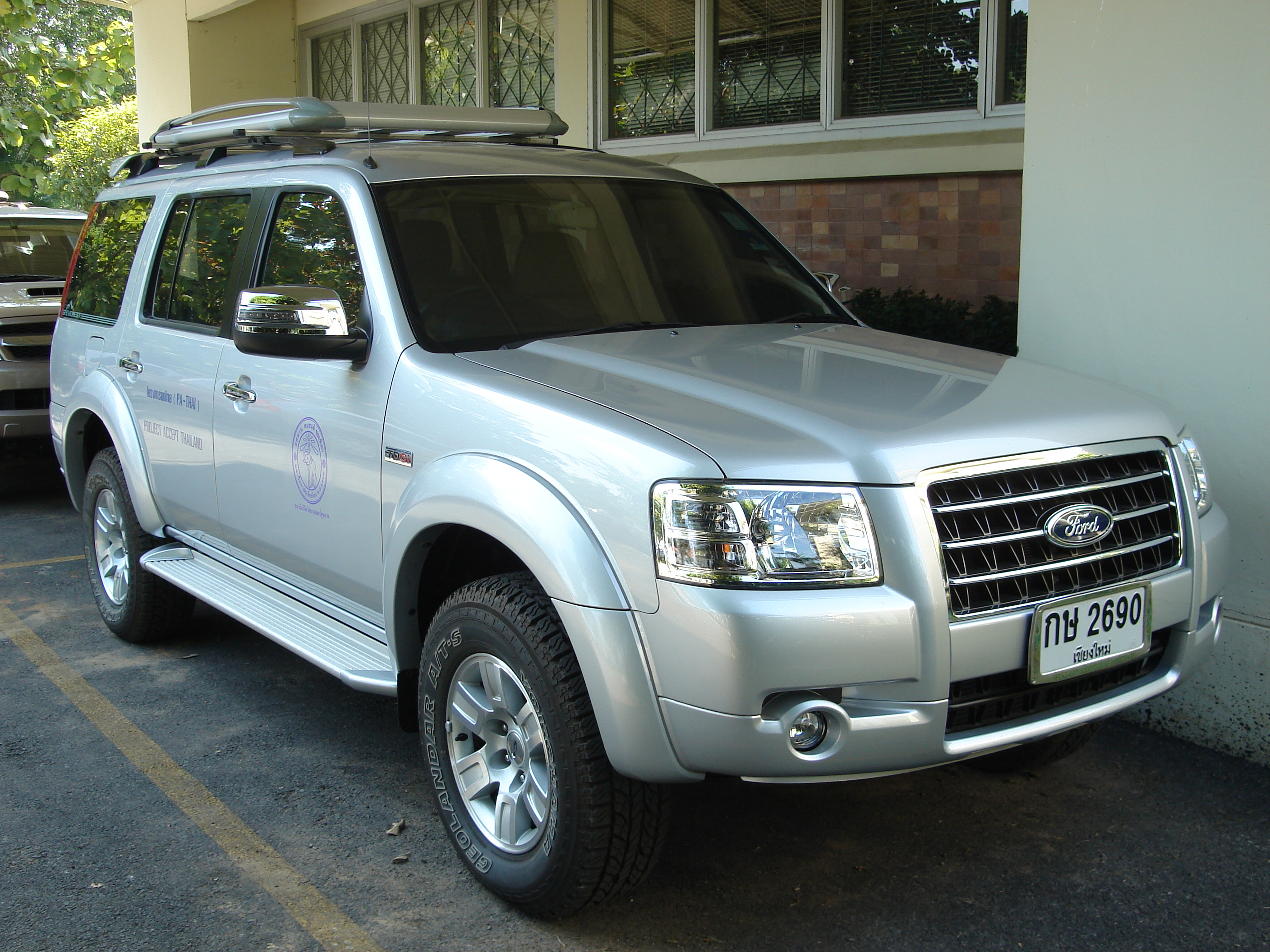 Ford everest 2000 photo - 2