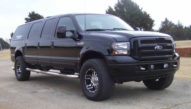 Ford Excursion 2015 photo - 9