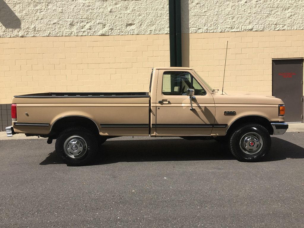 Ford f-250 1987 photo - 4