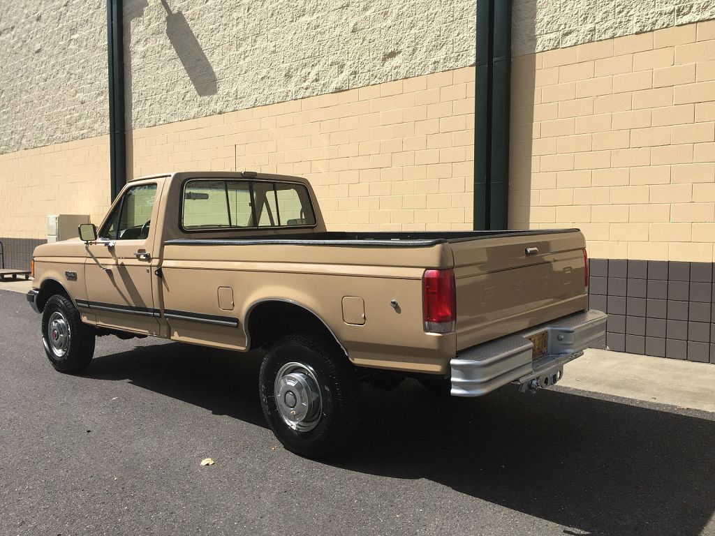 Ford f-250 1987 photo - 8