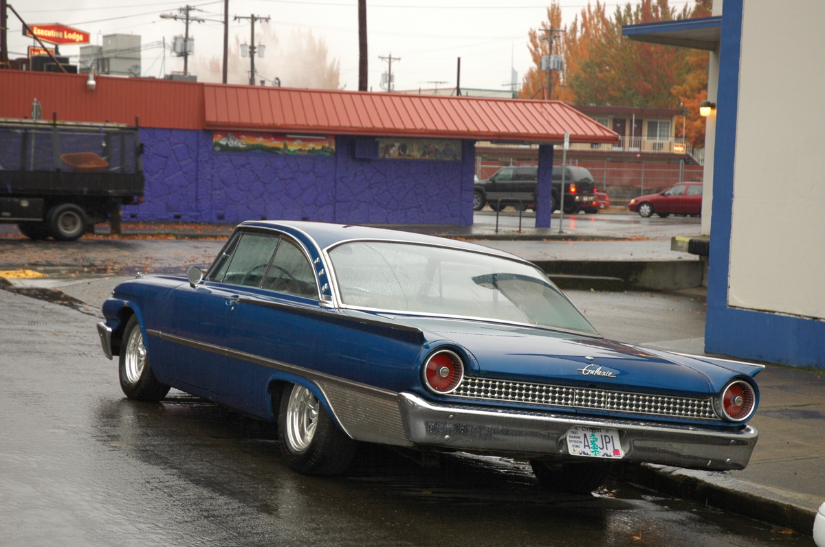 Ford Fairlane 1961: Review, Amazing Pictures and Images 