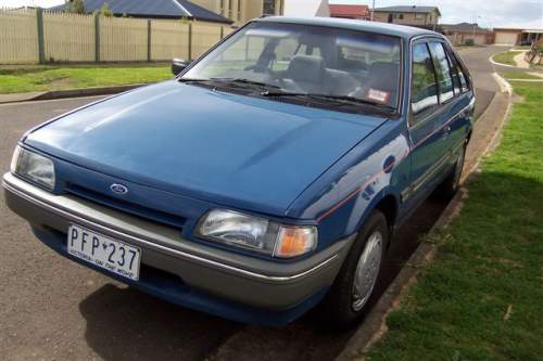 Ford Laser 1988 photo - 1