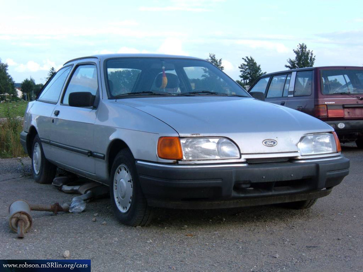 Ford Laser 1990 photo - 4