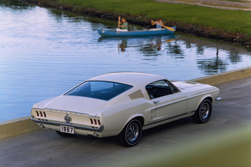 Ford Mustang 1967 photo - 2
