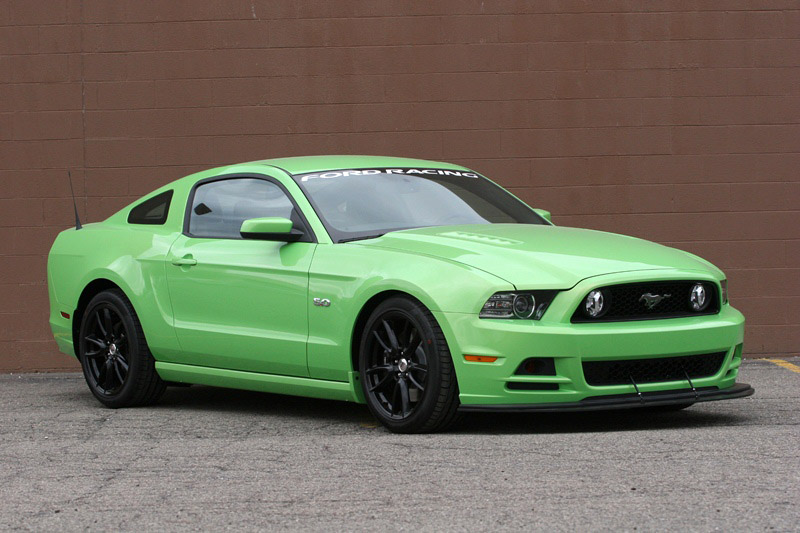 Ford Mustang 2013 photo - 4