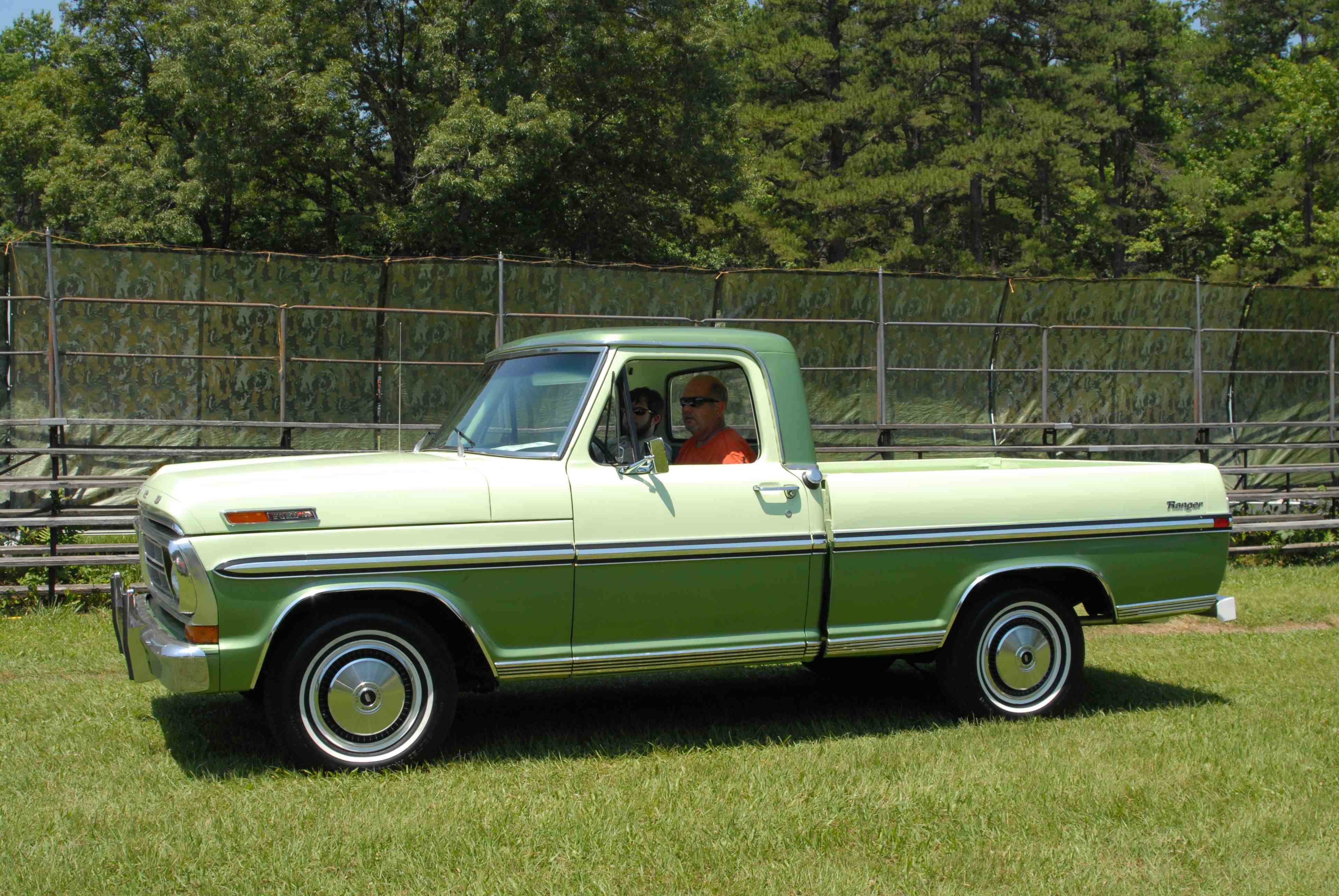 Ford Pickup 1971 photo - 4