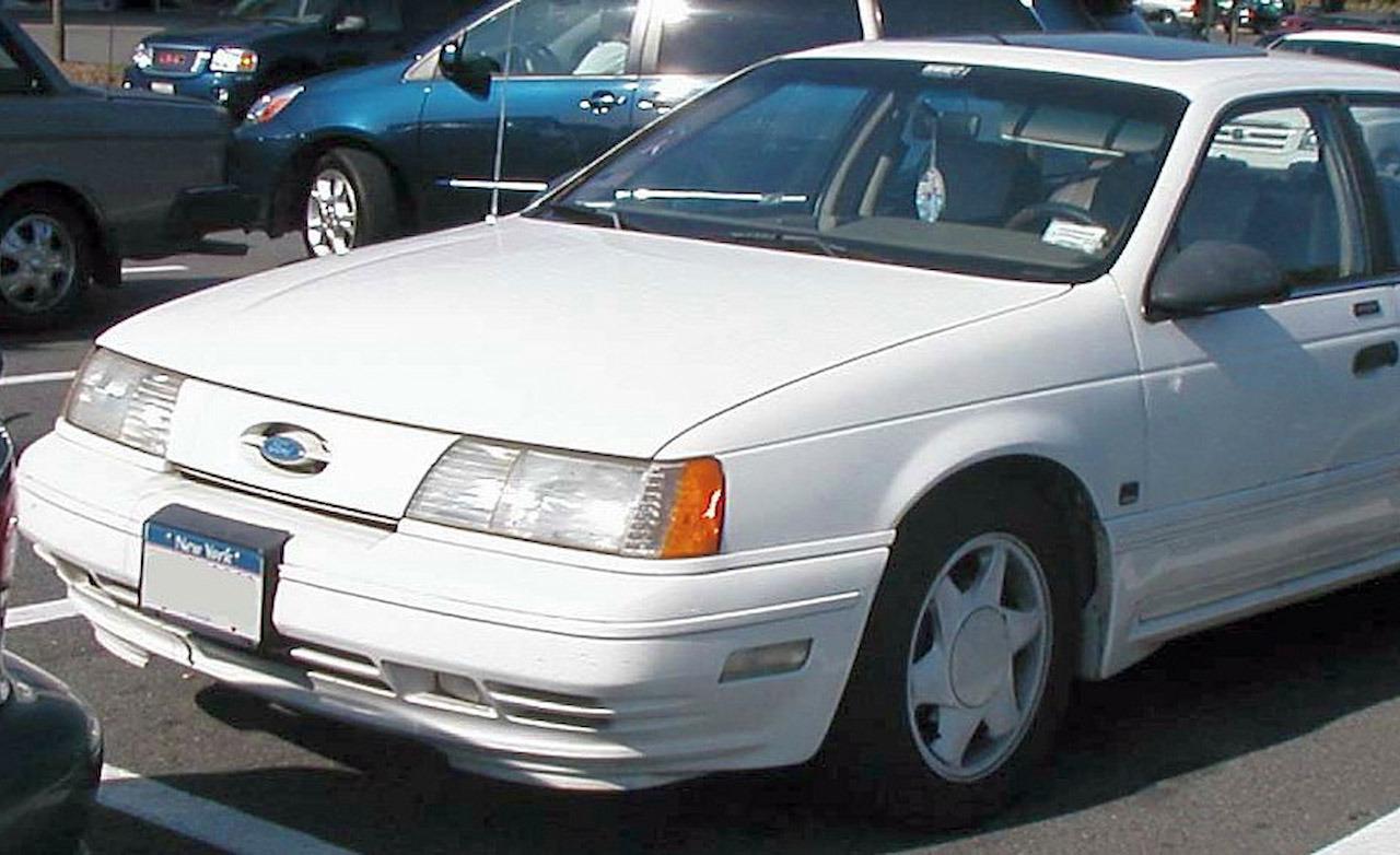 Ford Taurus 1994 photo - 4
