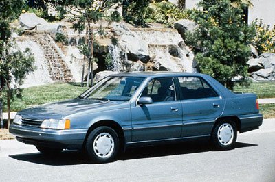 Hyundai Accent 1990 photo - 1