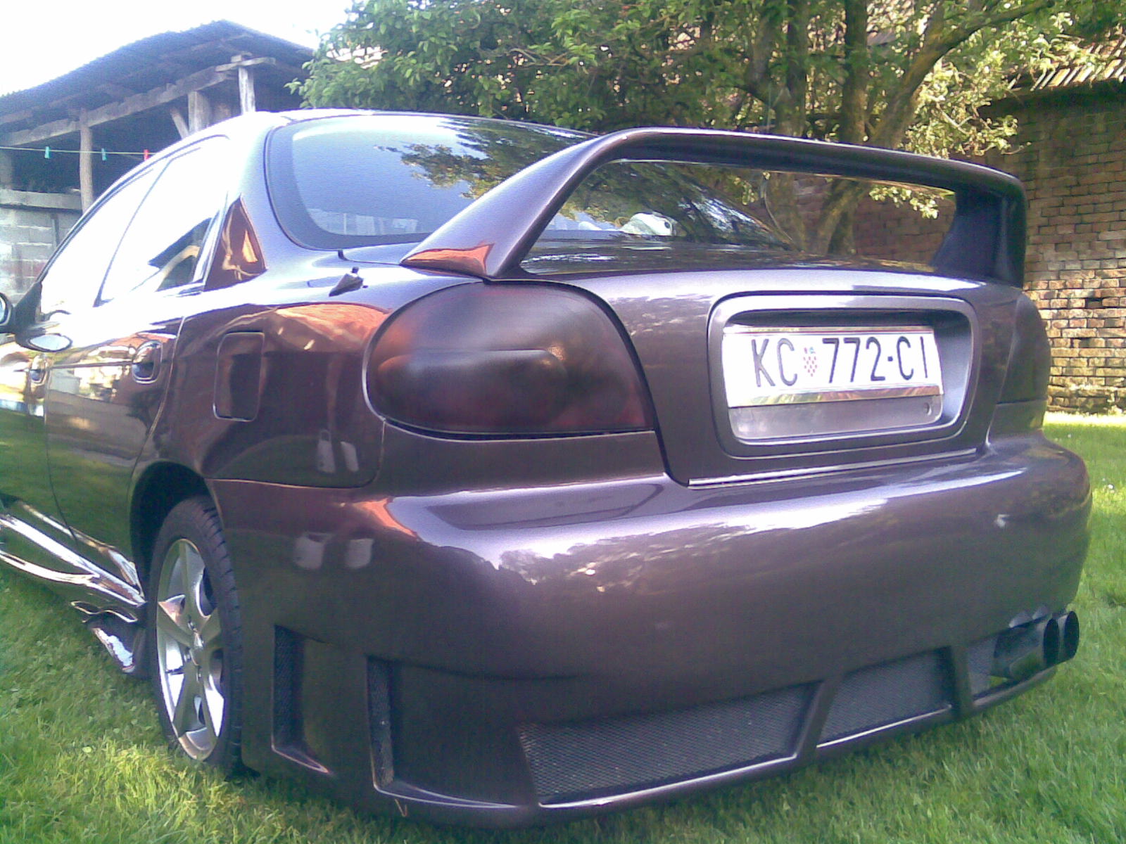 Kia Sephia 1998 photo - 2