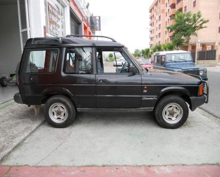 Land Rover Discovery 1991 photo - 3
