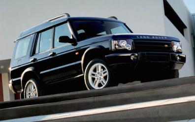 Land Rover Discovery 2004 photo - 2