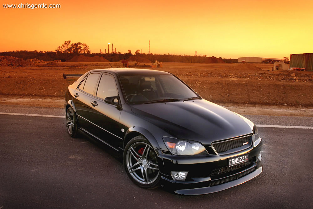 Lexus IS200 1999 Review, Amazing Pictures and Images