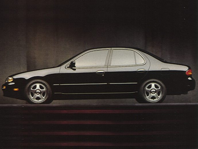 Nissan Altima 1992 photo - 1