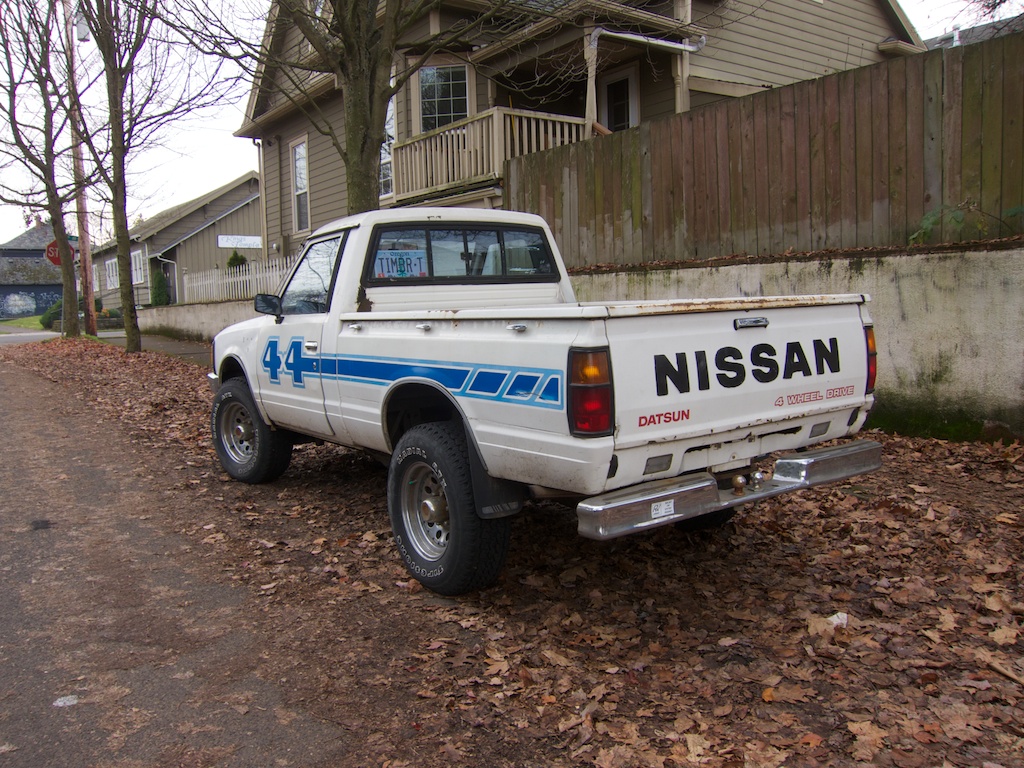 Nissan Datsun 1984 photo - 2