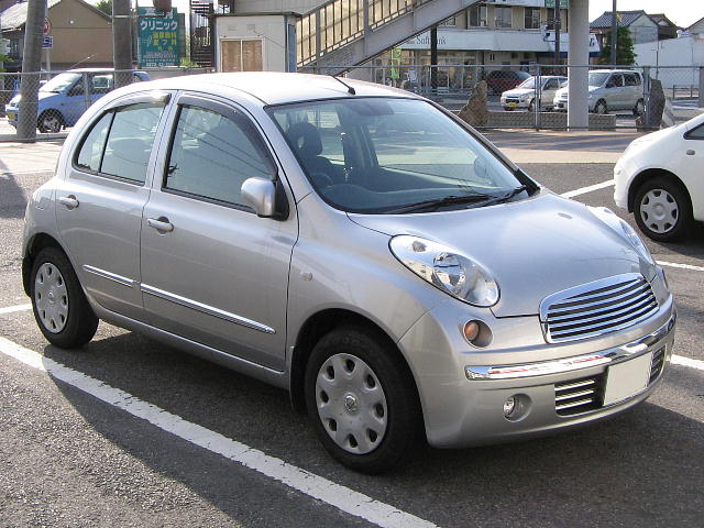 Nissan March 2004 photo - 1