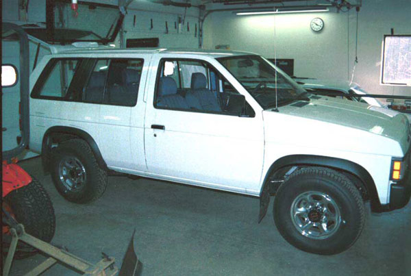 Nissan Pathfinder 1989 photo - 2