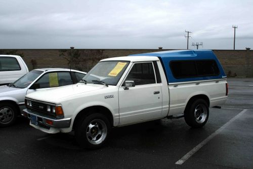Nissan Pickup 1984 photo - 1