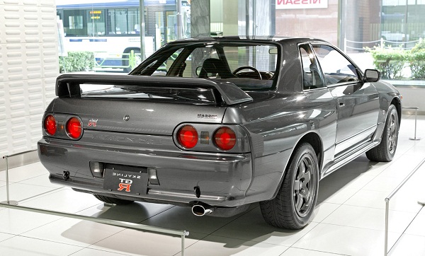 Nissan Skyline 1994 photo - 1