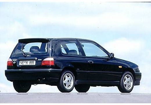 Nissan Sunny 1993 photo - 2