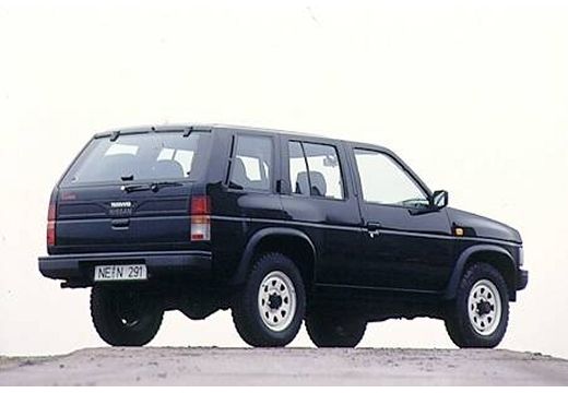 Nissan Terrano 1989 photo - 1