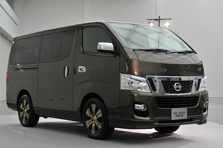 Nissan Urvan 2012 photo - 2