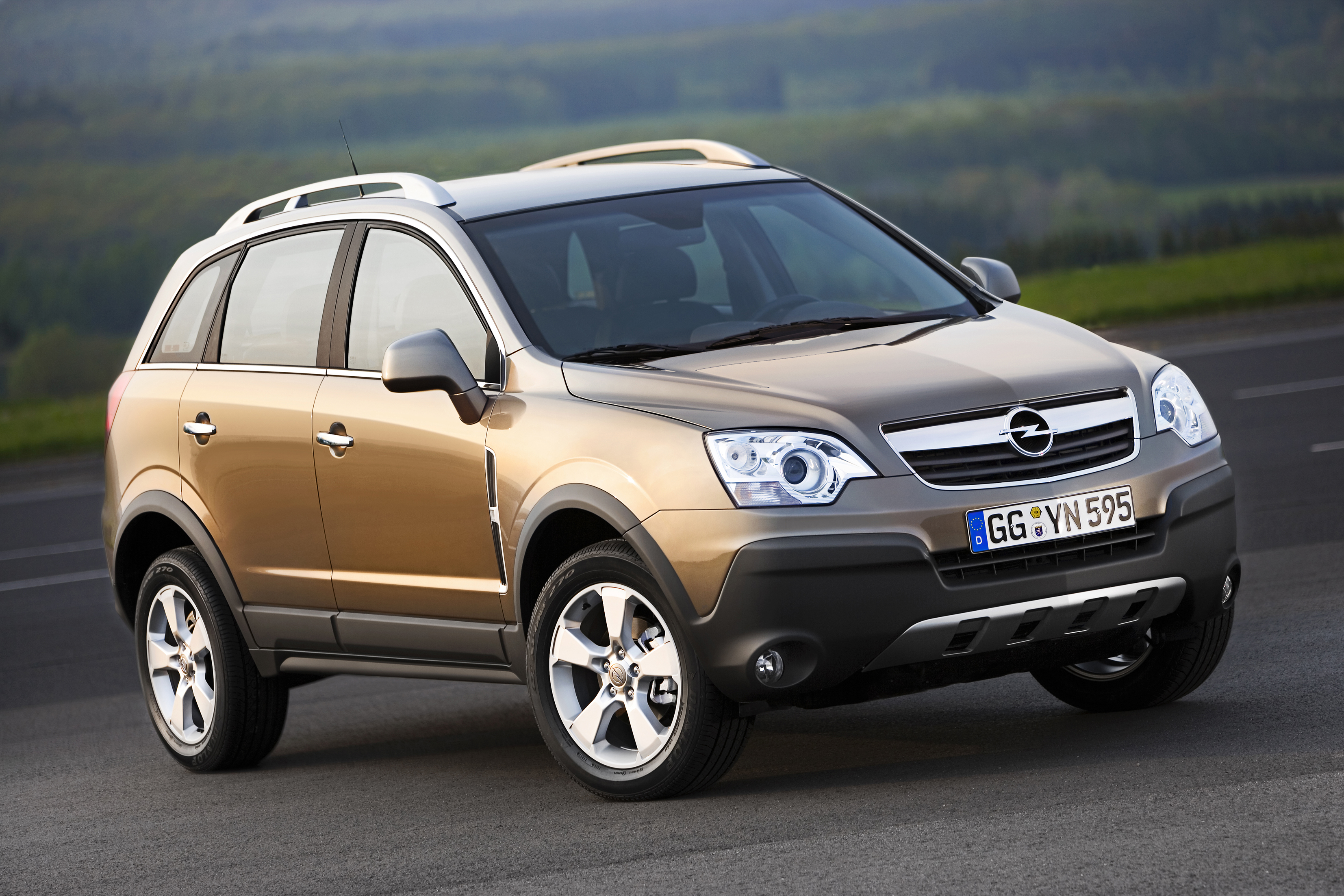 Opel Antara 2015 photo - 3