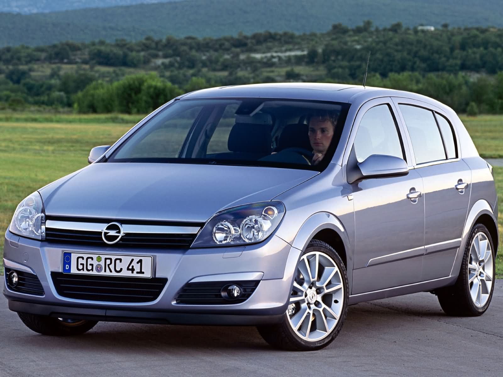 Opel Astra 2008 photo - 3