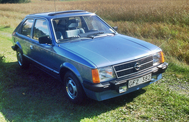 Opel Kadett 1981 photo - 2