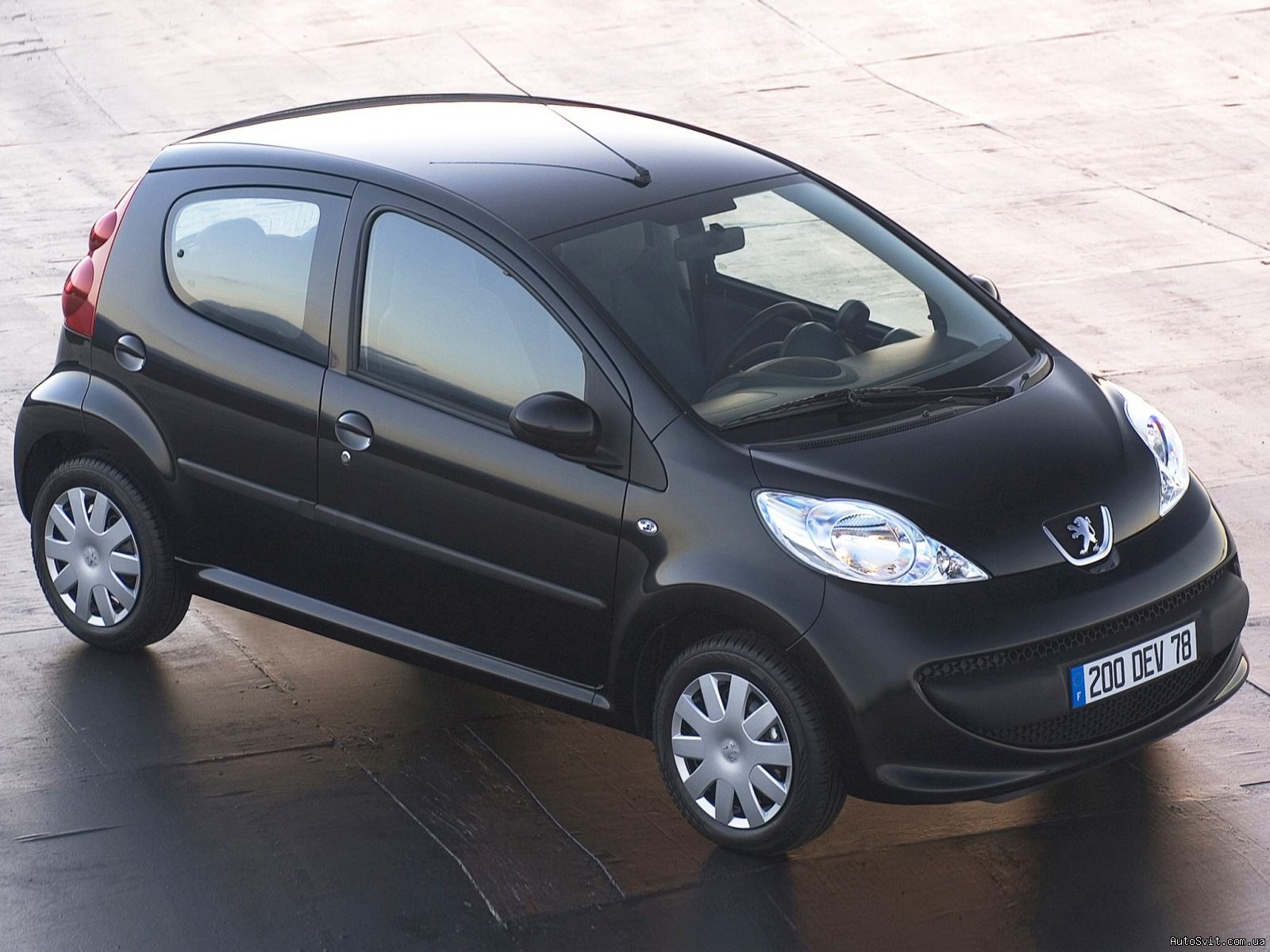 Peugeot 107 2013 Review, Amazing Pictures and Images