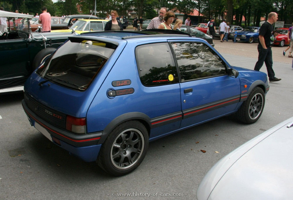 Peugeot 205 1990 photo - 1