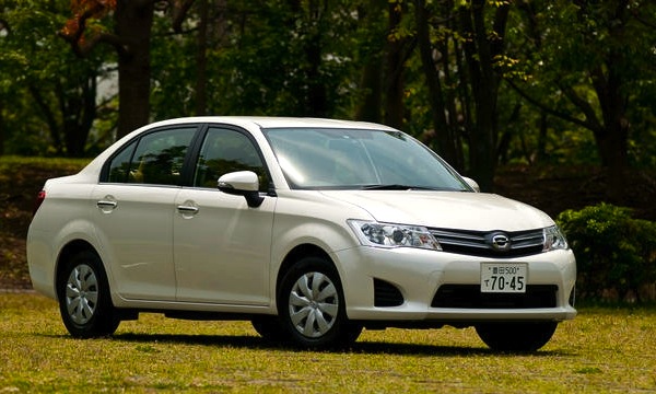 Toyota corolla axio 2012 photo - 2