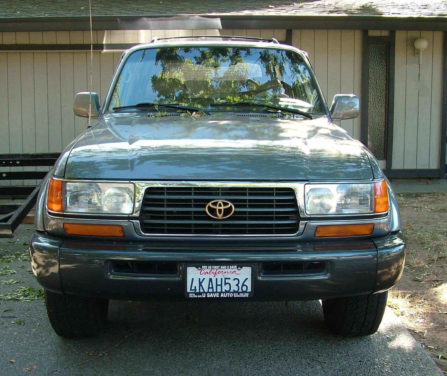 Toyota Land Cruiser 1996 photo - 2