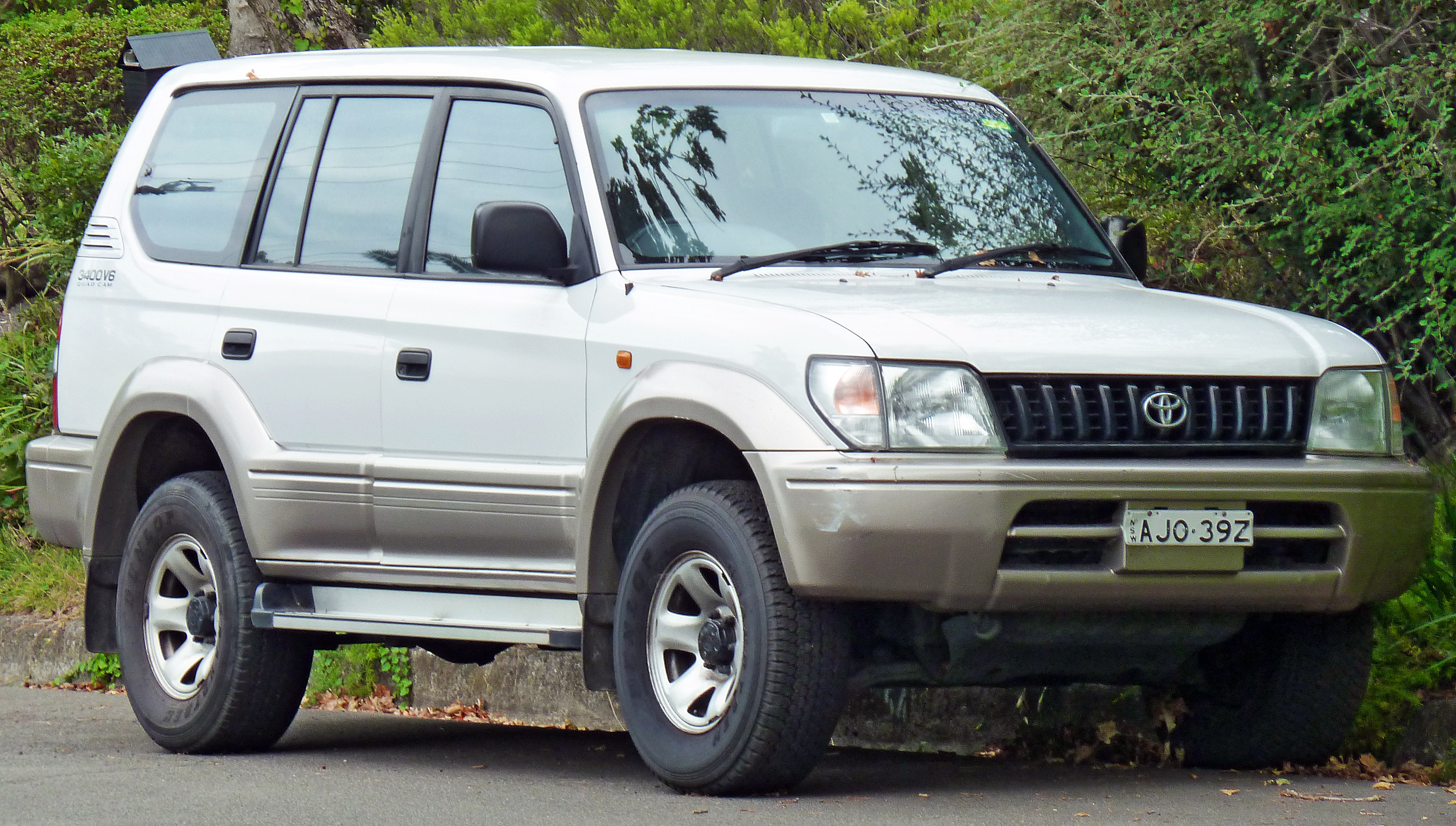 Toyota Land Cruiser Prado 1999 photo - 1