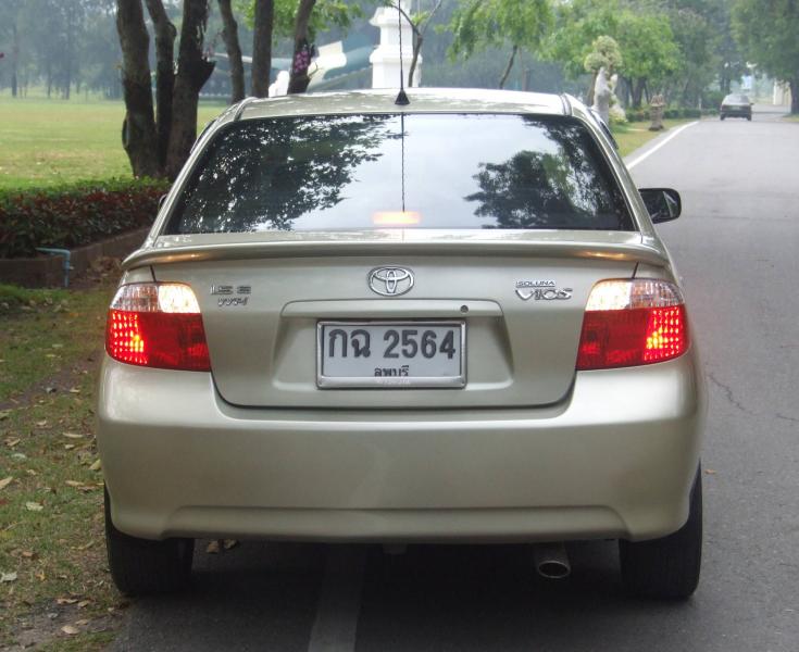 Toyota Soluna 2003 photo - 3