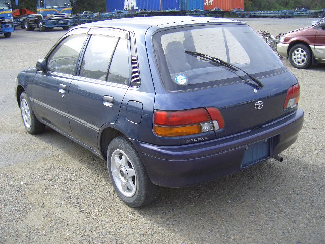 Toyota Starlet 1995 photo - 4