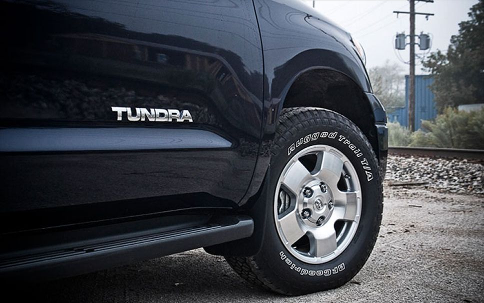 Toyota Tundra 2010 photo - 4