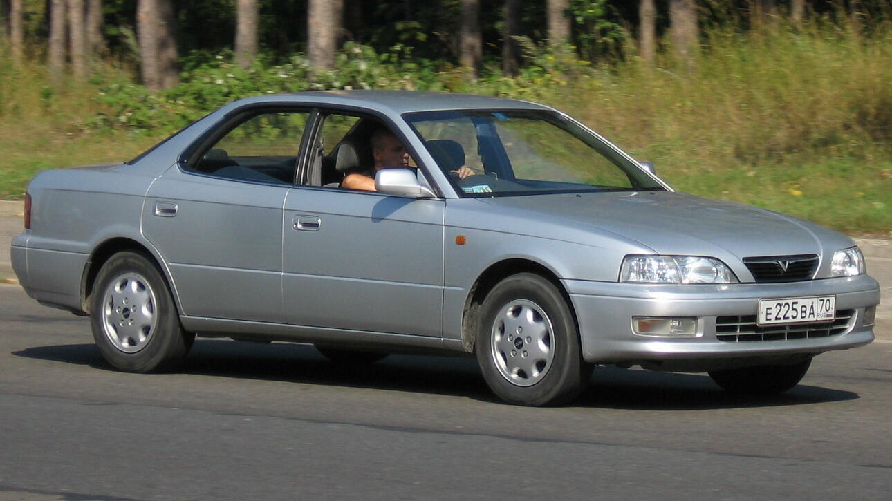 Toyota Vista 1994 photo - 3