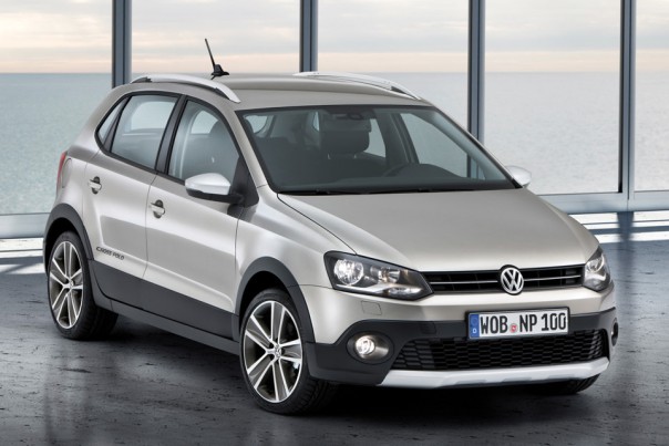 Volkswagen Cross Polo 2015 photo - 1