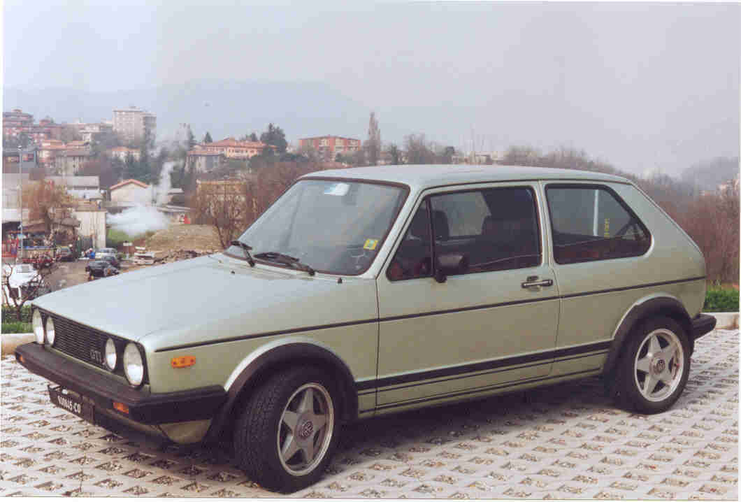 Volkswagen Golf 1980 photo - 2