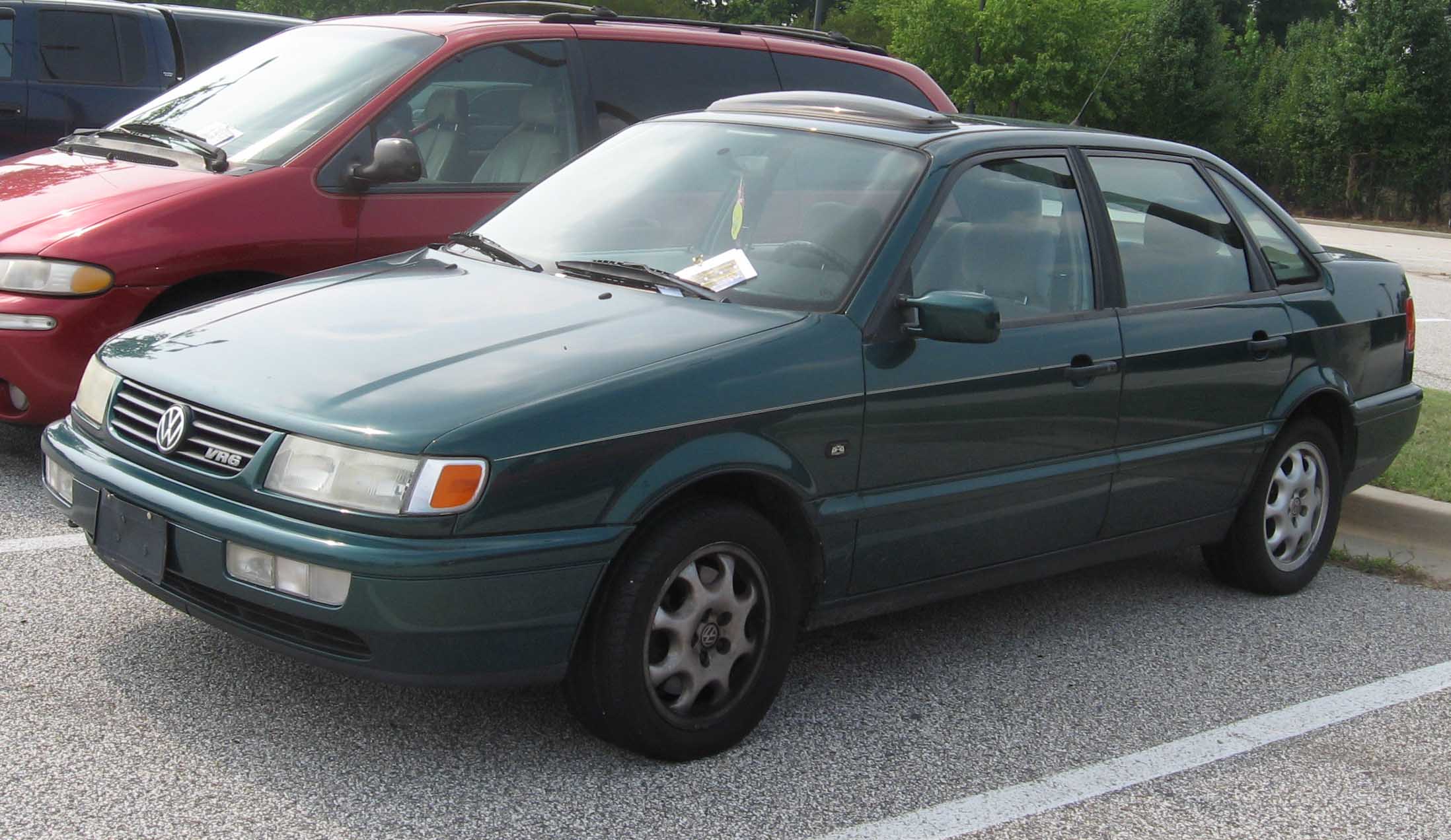 Volkswagen Passat 1994 photo - 1