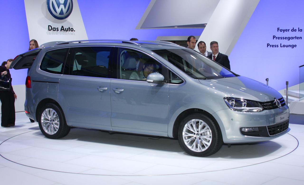 Volkswagen Sharan 2014 photo - 1