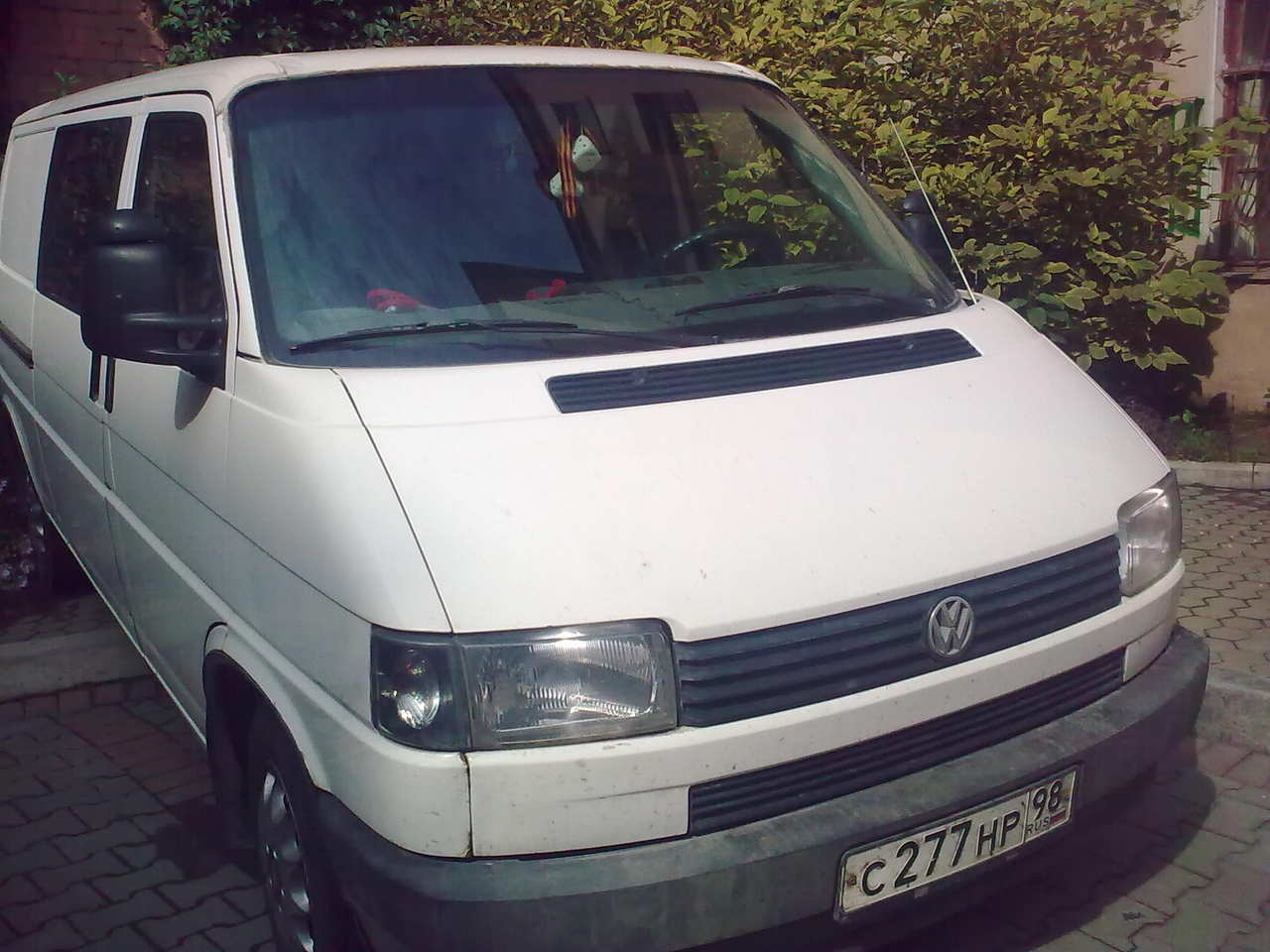 Volkswagen Transporter 1995 photo - 2