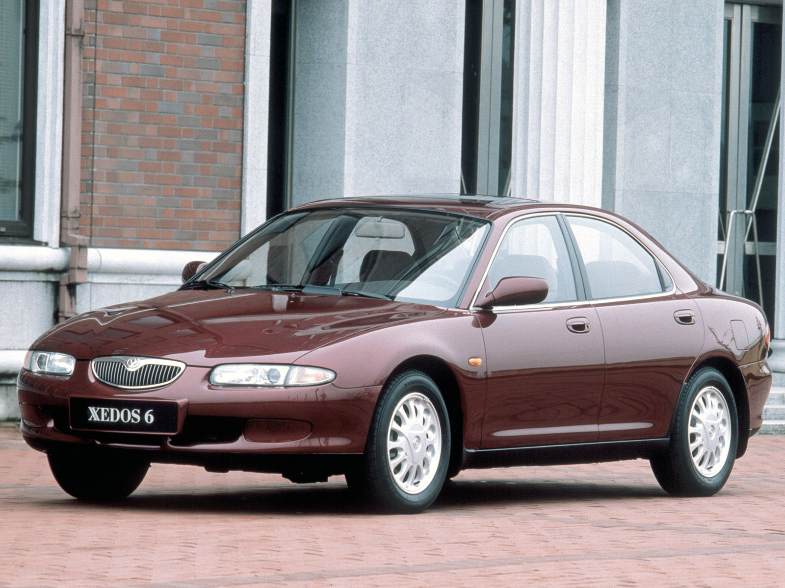 Mazda 6 1999 photo - 2