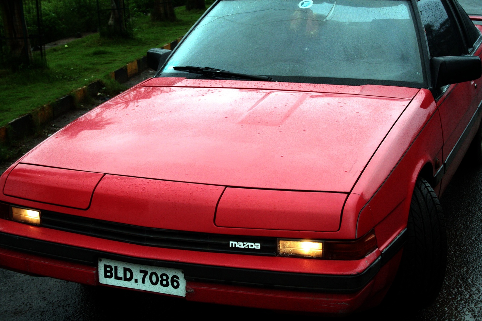 Mazda 929 1988 photo - 3