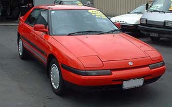 Mazda Astina 1991 photo - 3