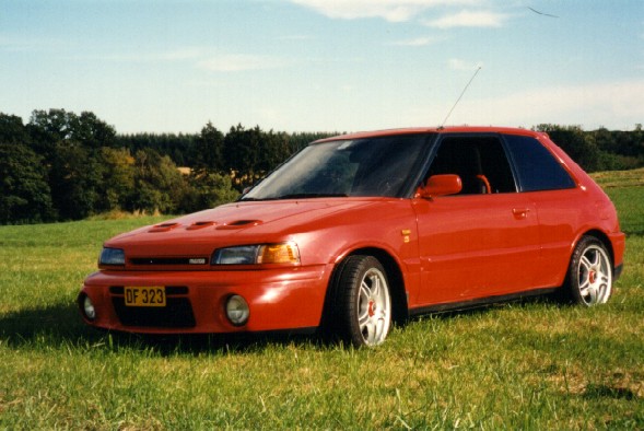 Mazda familia 1989 photo - 4