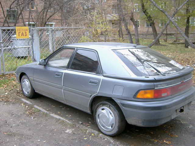 Mazda familia 1989 photo - 5
